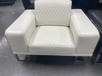 Gran Venta De Liquidación!!Muebles Para La Sala Ahora 80% De Descuento !!  Todo Debe Irse Ya!! for Sale in Miami Gardens, FL - OfferUp