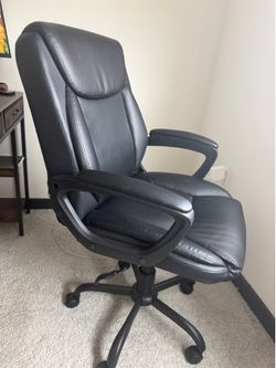 amazon basic new chair