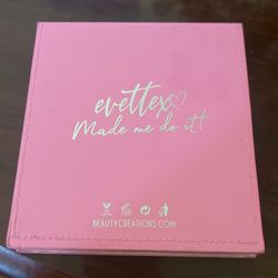 Evette Do Beauty Creations Pallet