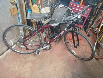 Trek 7500 FX HYBRID BICYCLE 