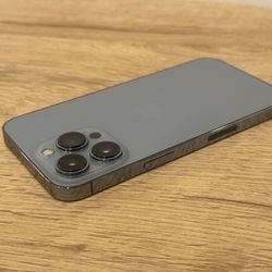 13 Pro 256gb Like New Unlocked 80% Battery 