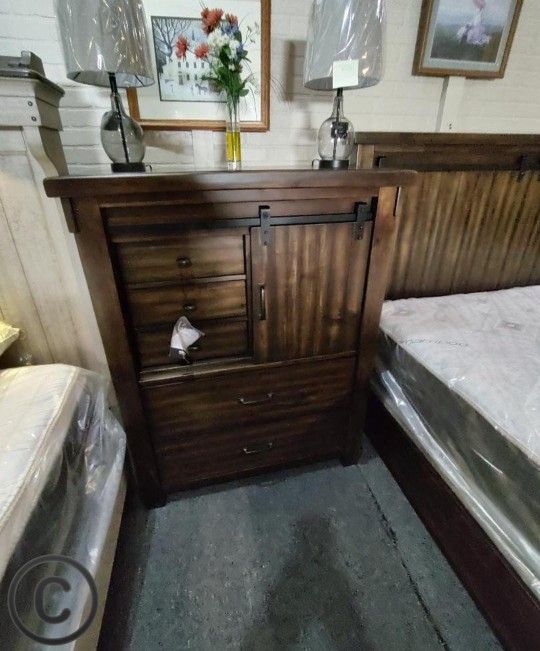 Brand New Ashley Farmhouse Style Bedroom Set Queen or King Beds Dressers Nightstands Mirrors Chests Options Lakelaigh