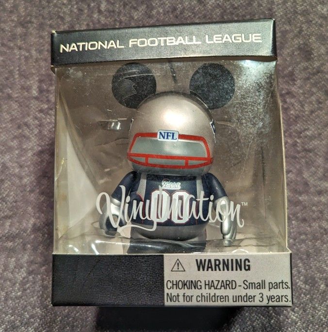 Disney x NFL Vinylmation NE Patriots figurine