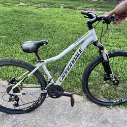 Cannondale Foray Mountain Bike