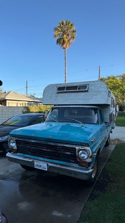 Ford F-Series Camper Special 390 Truck