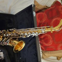 Very Nice Yamaha YAS26 Alto Saxophone 