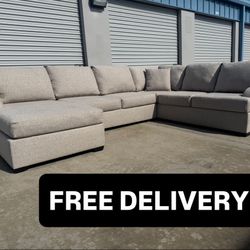 FREE DELIVERY || Living Spaces 3Pc Sectional Couch