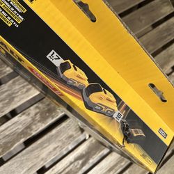 Dewalt powerstack battery 5ah, 1.7ah charger 4amp