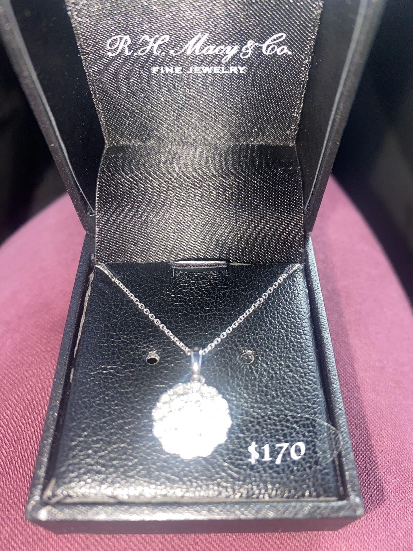 Bridge Diamond Diamond Pendants 1/10 CT SS button Pen