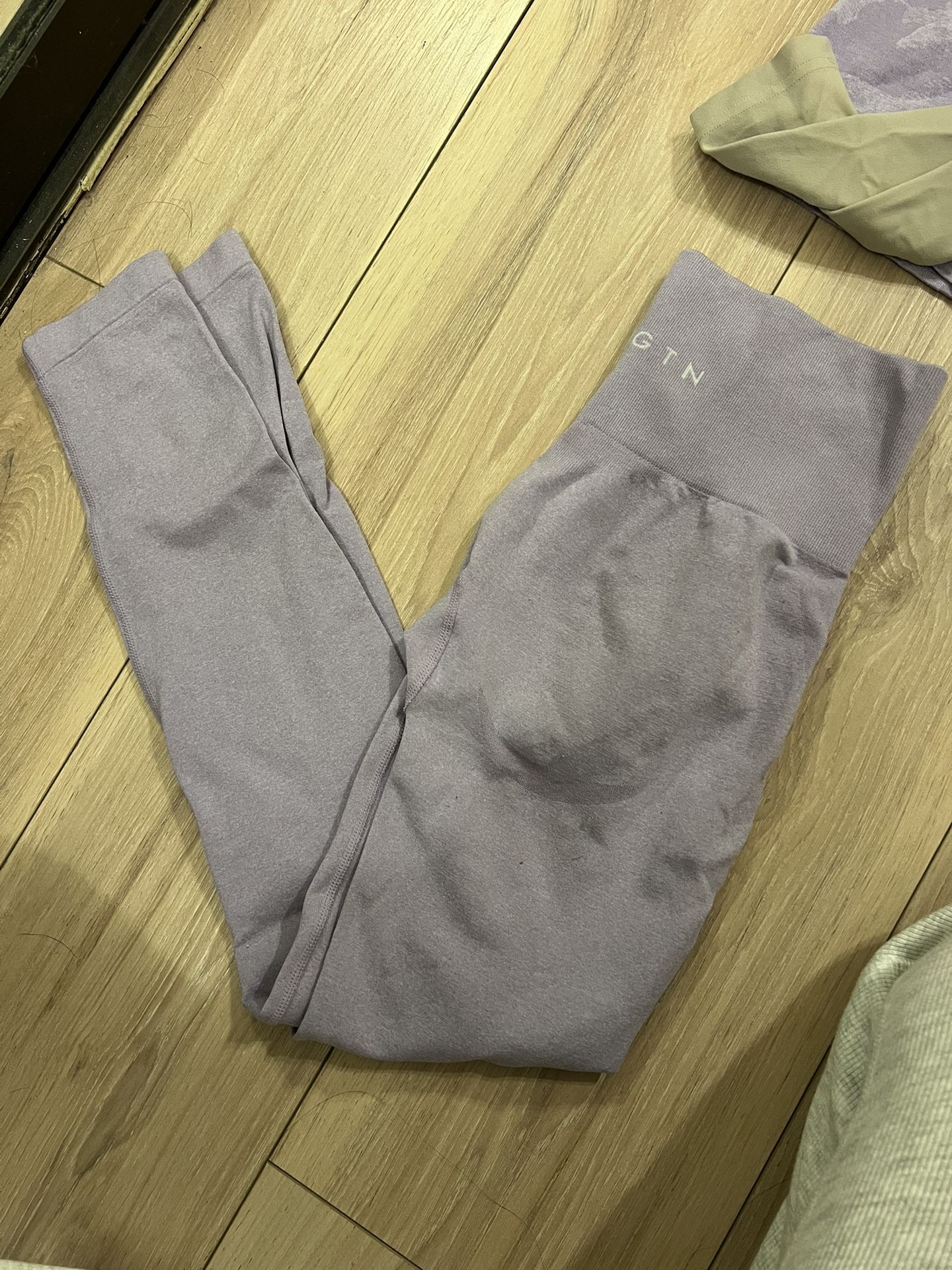 Nvgtn Contour Leggings