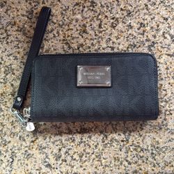 MICHAEL KORS WRIST WALLET NEW