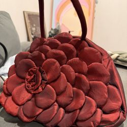 MAD BY DESIGN PURSE 