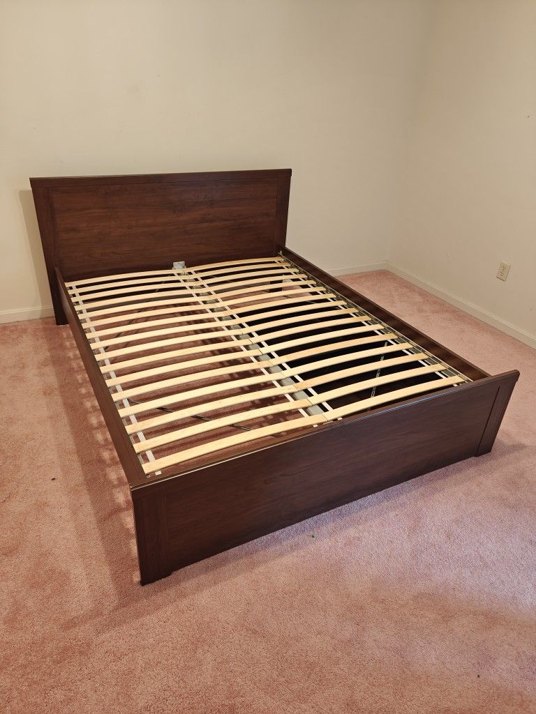 Queen Bed Set W/ Under Side Storage