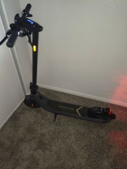Niu scooter