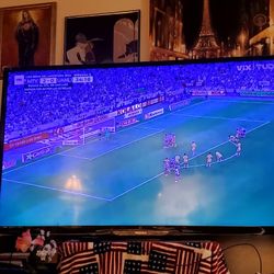 55 Inch Phillips Tv  Roku Stick Not Included 