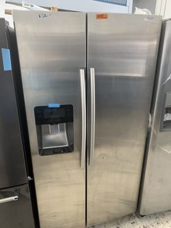 Samsung side by side in stainless steel