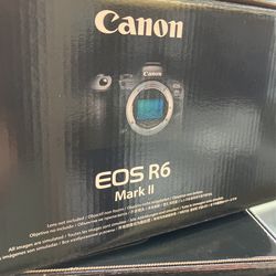Canon EOS R6 Mark II Mirrorless Camera