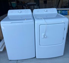 Frigidaire Top-Load Washer & Front Load Dryer