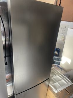 Fridge 24 Tall Bottom Freezer 