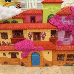 Encantó House & Accessories 