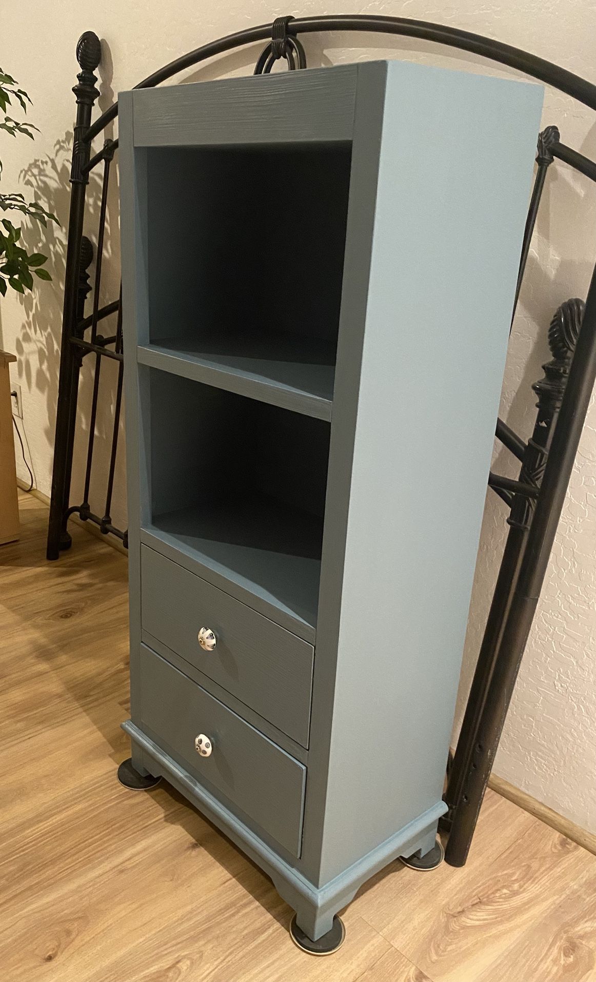 48” STORAGE CABINET /BOOK SHELF