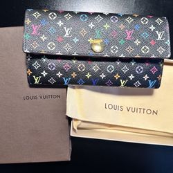 Louis Vuitton Sarah Wallet 