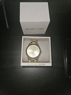 Michael Kors Gold Watch 