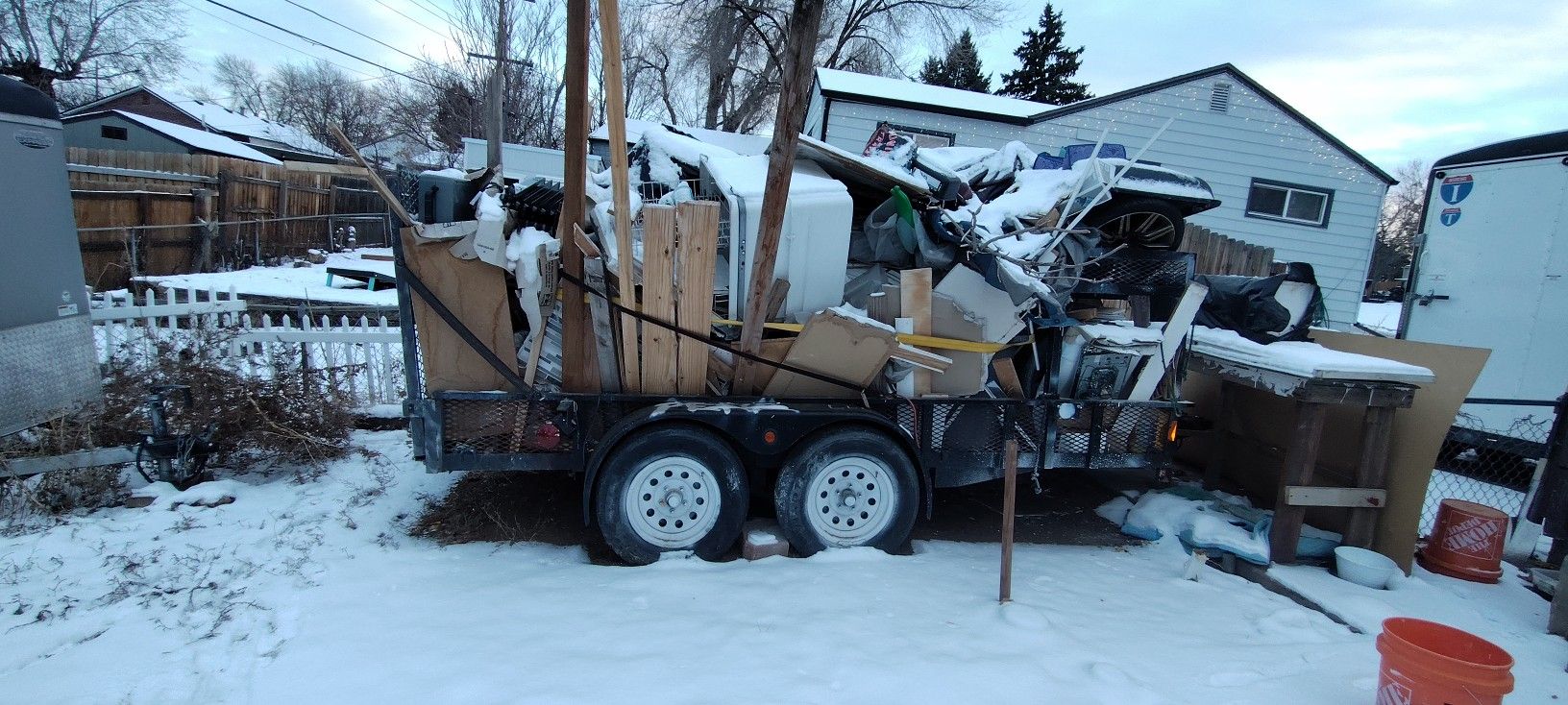 Open Trailer 