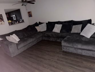 Couch for sale !