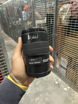 Canon 100 Macro