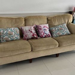 Sofa Free
