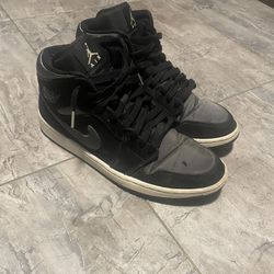 Jordan 1 Mid Nylon Black Anthracite