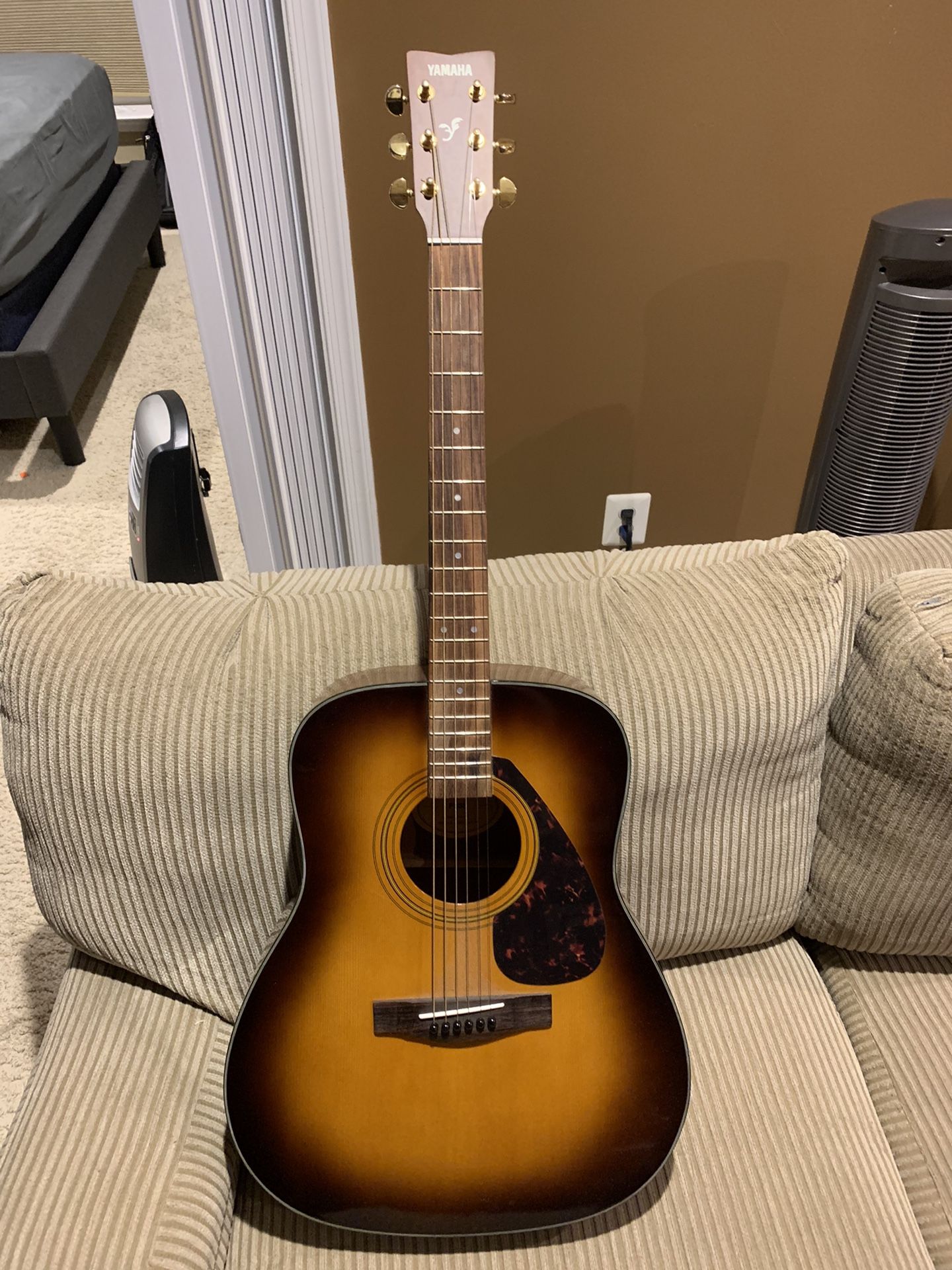 Yamaha F335 Very Good Condition