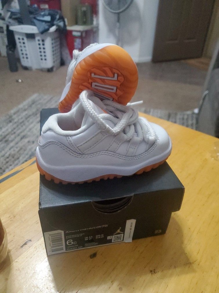 Jordan 11 Retro Low Citrus Toddler Size 6c for Sale in Phoenix AZ OfferUp