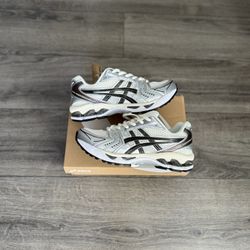 ASICS Gel-Kayano 14 “Cream Black Metalic Plum”