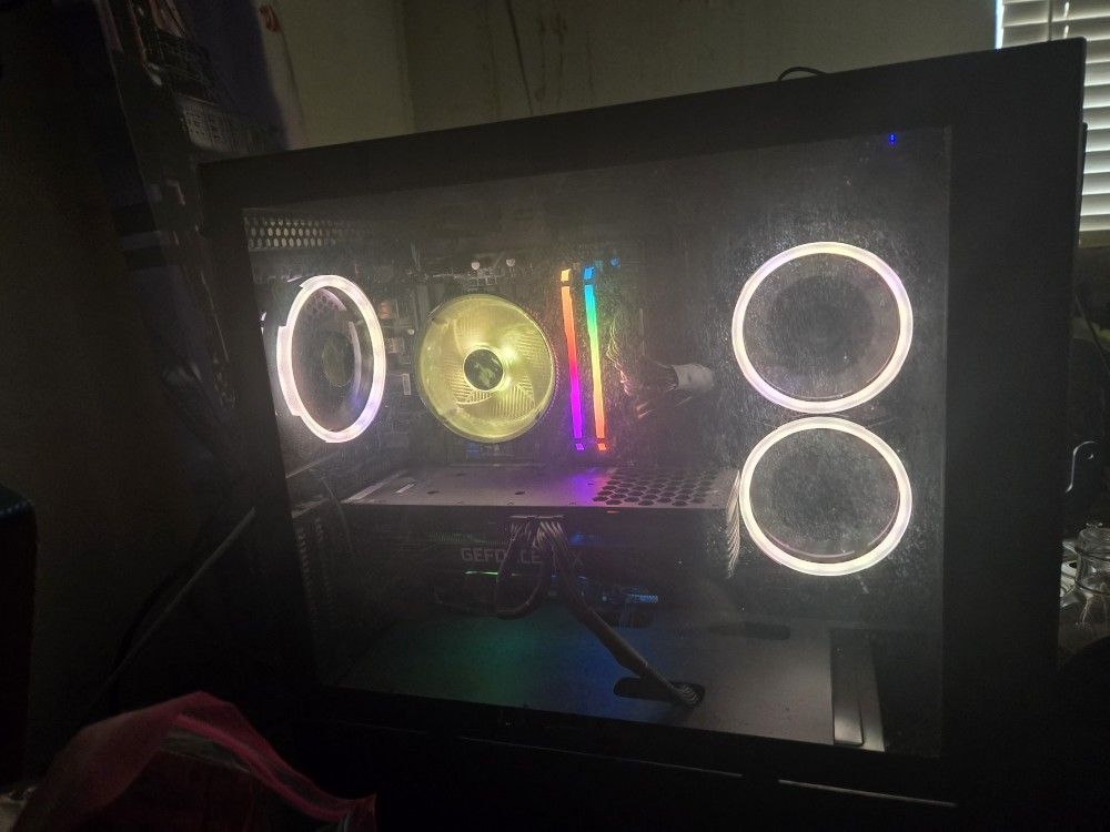 Computer And Set Up For Sale 750 Or Best Offer