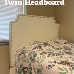 Twin Head Board