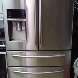 Samsung 36” 4-Door Stainless Steel Refrigerator