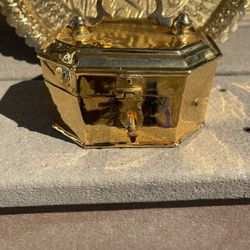 24k Gold Jewelry Box