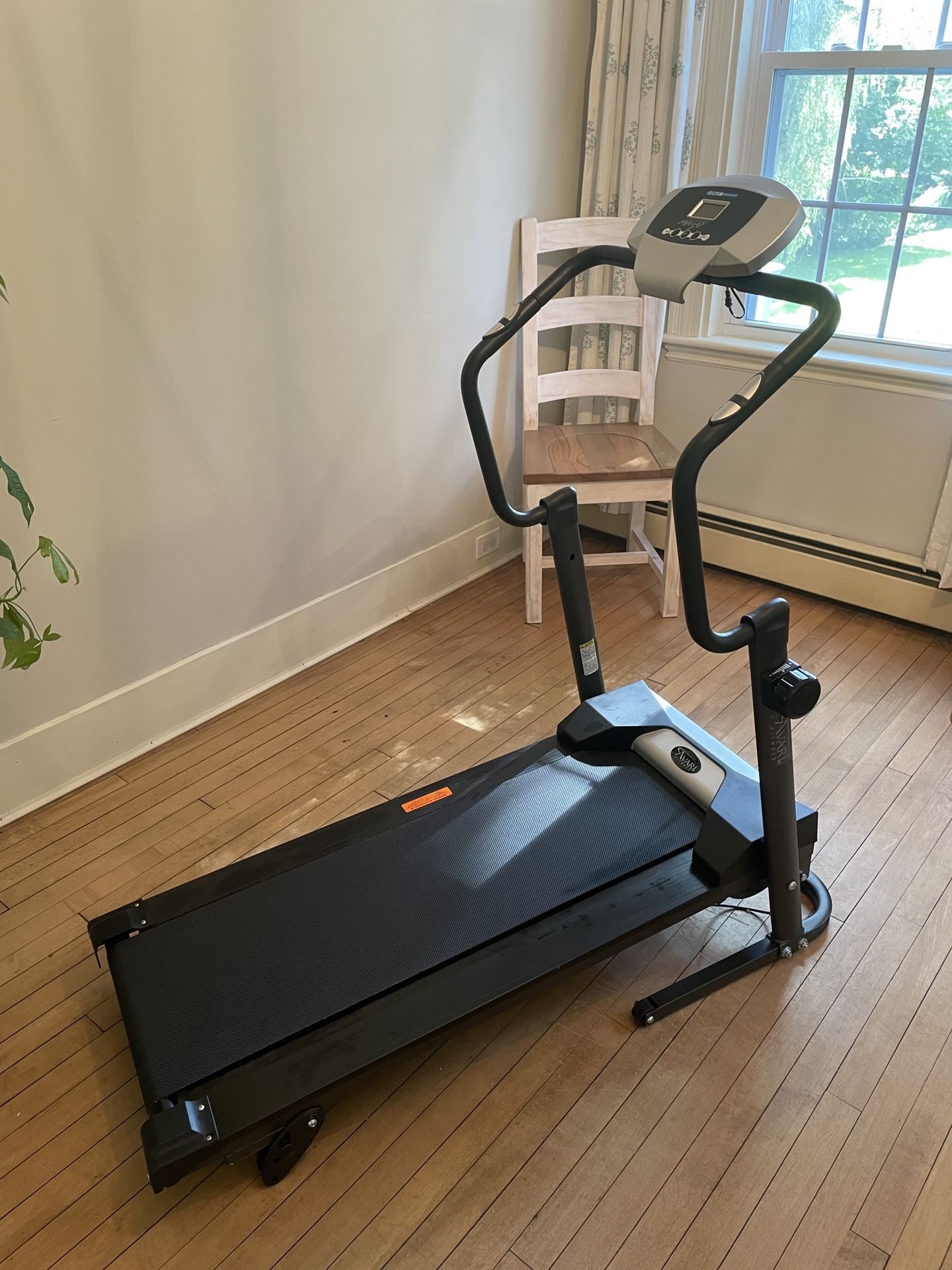 Avari Stamina Adjustable Treadmill