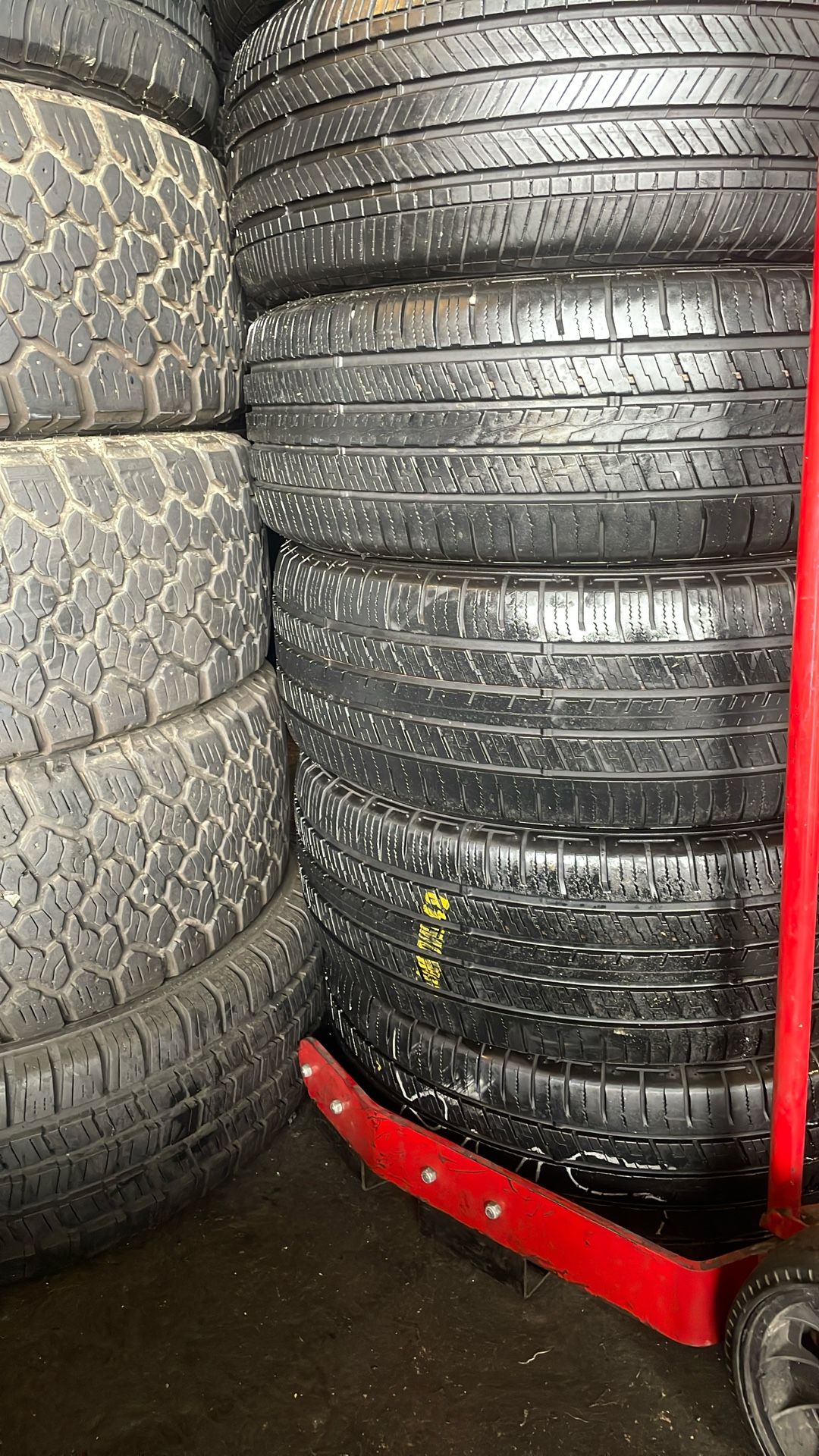 235/60R18 Marca Falken Usadas En Excelentes Condiciones De Vida