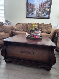 Vintage Style Formal Living Room Set