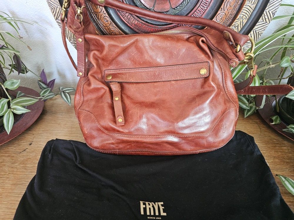 Frye Melissa Large Leather Hobo In Red Clay 