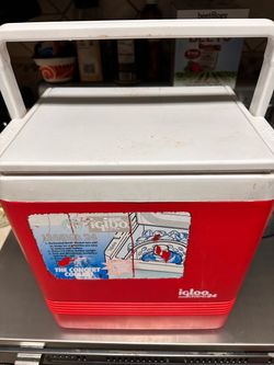 Igloo Legend 24 Cooler Red Vintage 1993