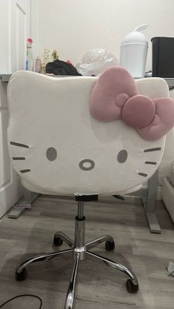 Brand new hello kitty vanity chair