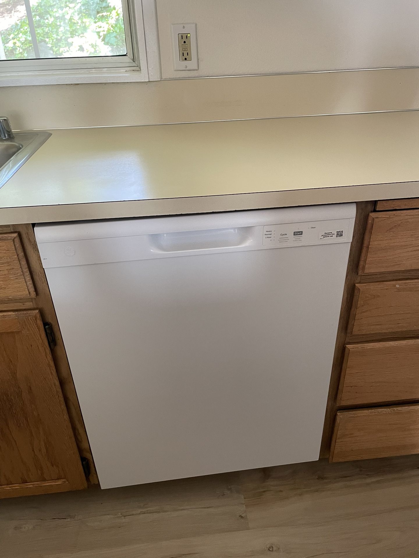 GE Dishwasher, Working Good