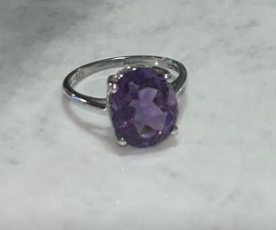 Silver ring Amethyst Size 7