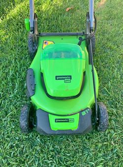Green works pro 80V 21’’  lawn mower