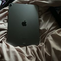 Space Gray iPad Air 