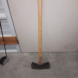 Hickory Handle Log Splitting Axe
